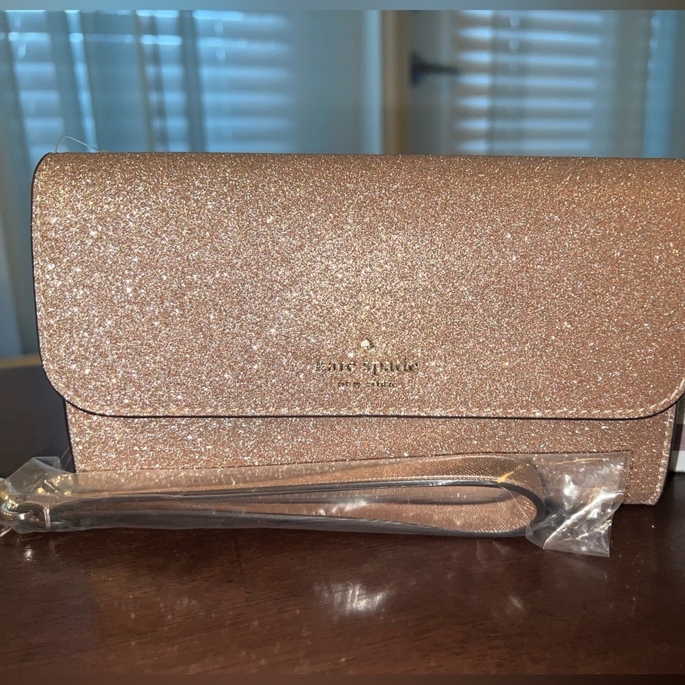 NWT Kate Spade Rose Gold wallet wristlet.